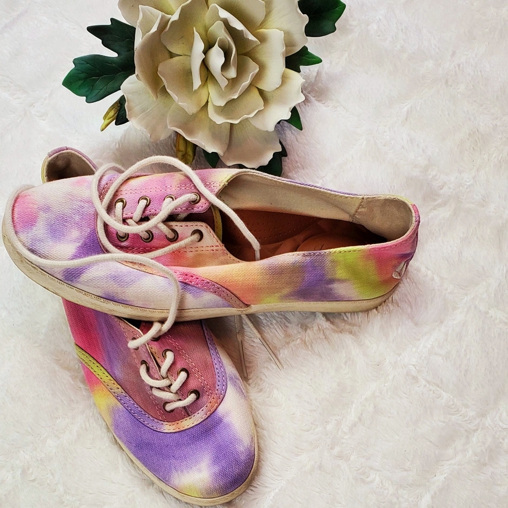 Reef Purple and Pink Tie Dye Sneakers